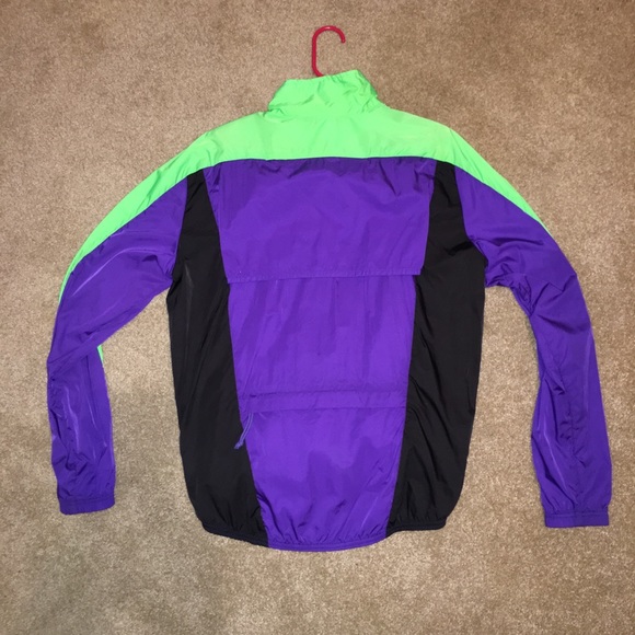 Retro Windbreaker - Picture 5 of 6